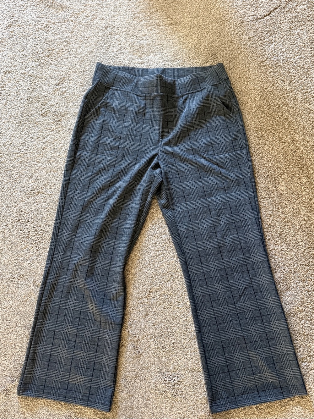 Women’s Wearables Gray Plaid pants - size XL
